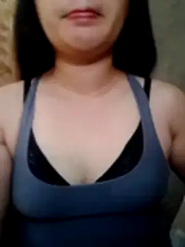 Snapshot of sweet_bella16 chatting on 15, 10, 2025 sweet bella16 online show from 15, 10, 2025