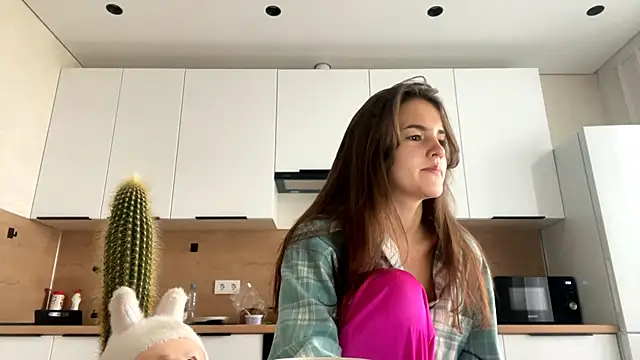 FavorLeila online show from 20, 9, 2025