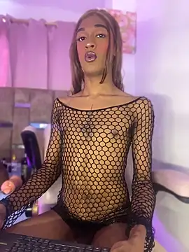 Snapshot of Mia_royal chatting on 26, 5, 2026 Mia royal online show from 26, 5, 2026
