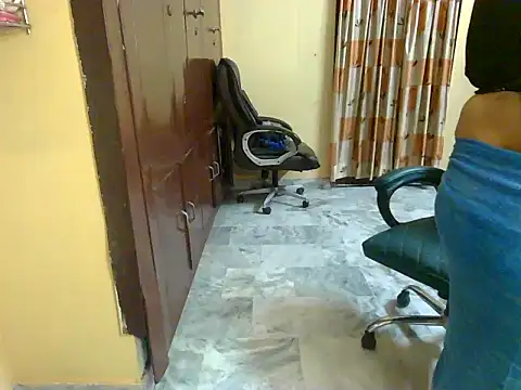 veena kaur online show from 27, 9, 2025