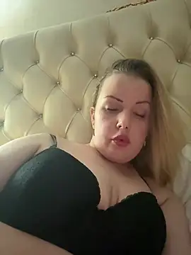 Piccolamonella29 online show from 17, 4, 2026