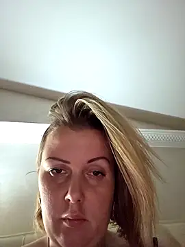 Piccolamonella29 online show from 22, 11, 2025