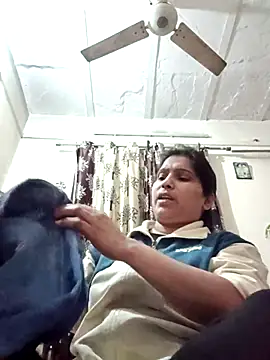 aliya-jaan71 online show from 4, 2, 2026