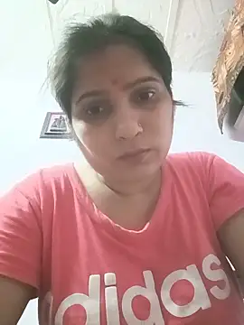 Snapshot of aliya-jaan71 chatting on 20, 5, 2026 aliya-jaan71 online show from 20, 5, 2026