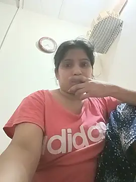 Snapshot of aliya-jaan71 chatting on 3, 6, 2026 aliya-jaan71 online show from 3, 6, 2026