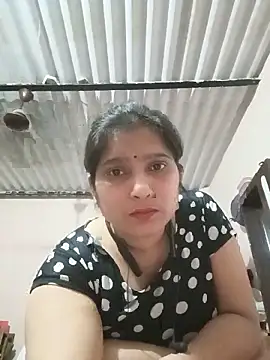 Snapshot of aliya-jaan71 chatting on 13, 5, 2026 aliya-jaan71 online show from 13, 5, 2026