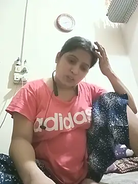 Snapshot of aliya-jaan71 chatting on 3, 6, 2026 aliya-jaan71 online show from 3, 6, 2026