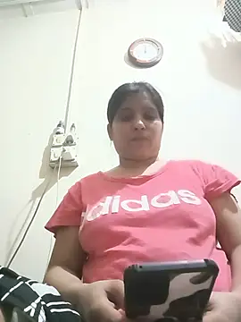 Snapshot of aliya-jaan71 chatting on 17, 6, 2026 aliya-jaan71 online show from 17, 6, 2026