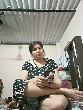 Snapshot of aliya-jaan71 chatting on 4, 6, 2026 aliya-jaan71 online show from 4, 6, 2026