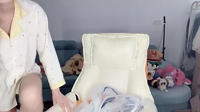 Akong11 online show from 5, 4, 2026