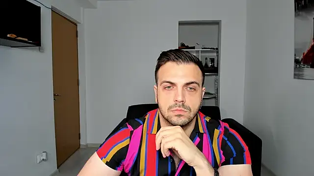 Snapshot of Jace_Thorne chatting on 5, 10, 2025 Jace Thorne online show from 5, 10, 2025