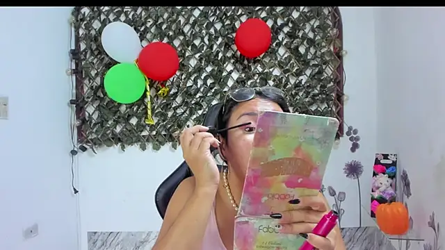 Luna021 1 online show from 4, 11, 2025