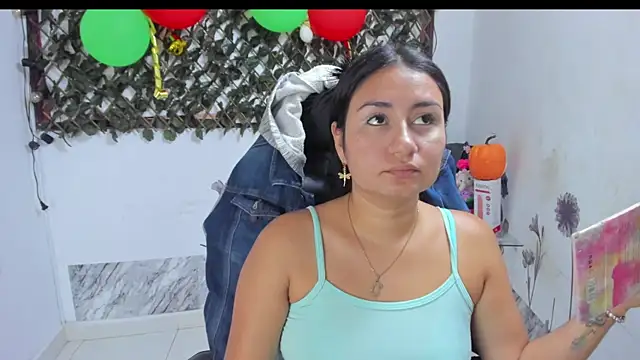 Luna021 1 online show from 27, 10, 2025