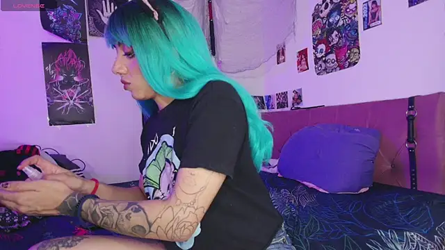 agathaaiko6 online show from 25, 11, 2025