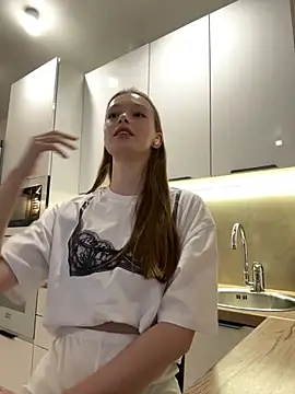 FriendlyFire 18 online show from 9, 10, 2025