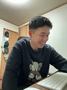 Snapshot of KAMESAN08 chatting on 5, 5, 2026 KAMESAN08 online show from 5, 5, 2026
