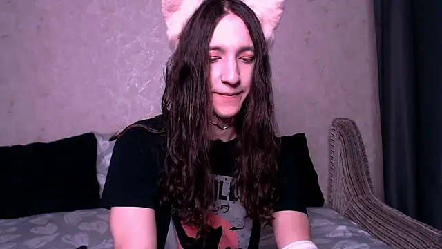 Snapshot of SilverMuse_ chatting on 13, 11, 2025 SilverMuse online show from 13, 11, 2025