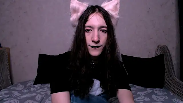 SilverMuse  online show from 2, 10, 2025