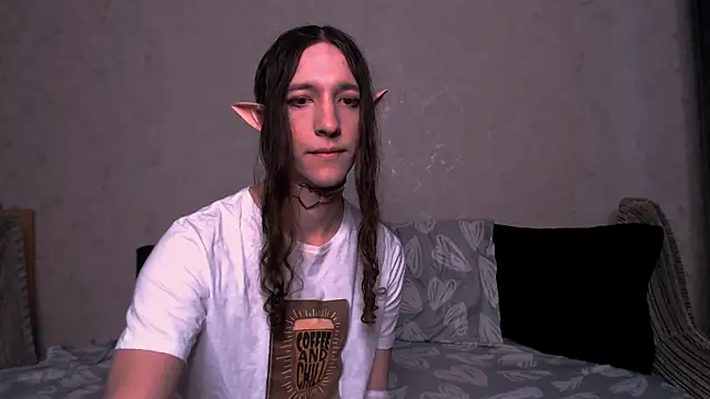 Snapshot of SilverMuse_ chatting on 24, 10, 2025 SilverMuse online show from 24, 10, 2025