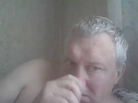 Snapshot of evulis1 chatting on 3, 8, 2026 evulis1 online show from 3, 8, 2026