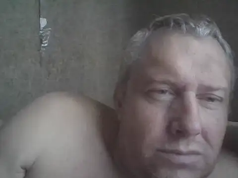 Snapshot of evulis1 chatting on 27, 9, 2025 evulis1 online show from 27, 9, 2025