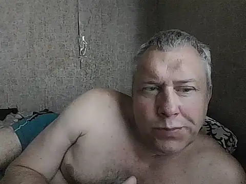 Snapshot of evulis1 chatting on 1, 8, 2026 evulis1 online show from 1, 8, 2026