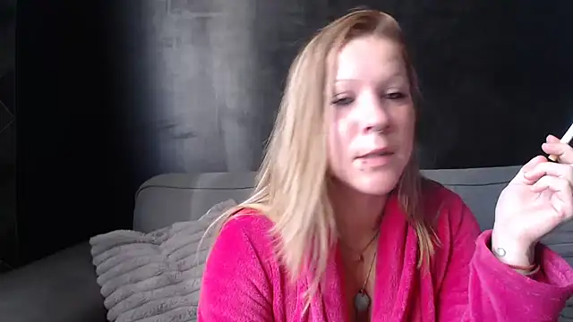 AnnaFalconeX online show from 16, 10, 2025