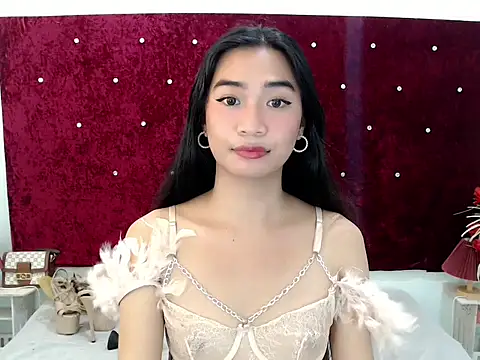 XxMissTransROYALxX online show from 21, 9, 2025