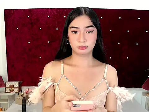 XxMissTransROYALxX online show from 22, 9, 2025