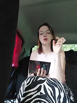 Snapshot of MaitresseMermaid chatting on 4, 6, 2026 MaitresseMermaid online show from 4, 6, 2026