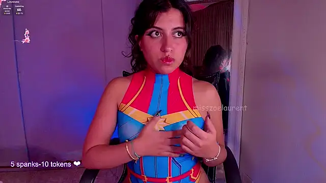 misszoelaurent online show from 31, 10, 2025