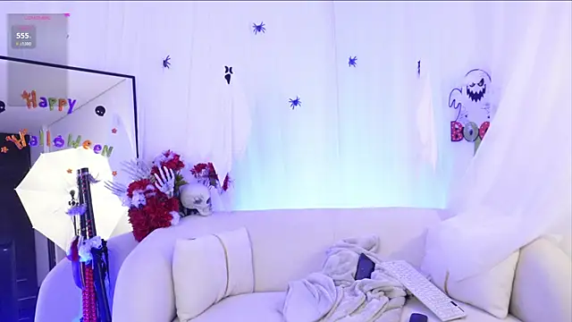 Snapshot of SUM___ chatting on 22, 10, 2025 SUM online show from 22, 10, 2025