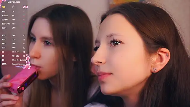 GabrielleLynchard online show from 12, 11, 2025