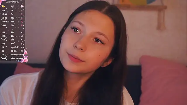 GabrielleLynchard online show from 27, 10, 2025