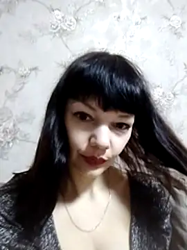AliceSwan1122 online show from 11, 6, 2026