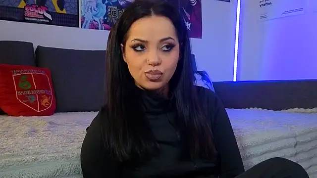 KiraQuinn1 online show from 28, 2, 2026