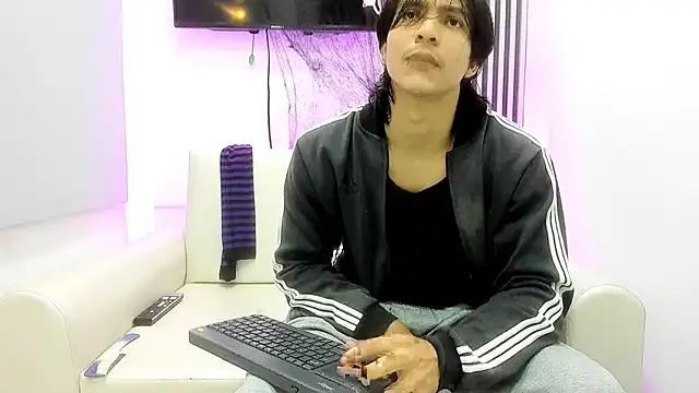 toji luxxer online show from 28, 10, 2025