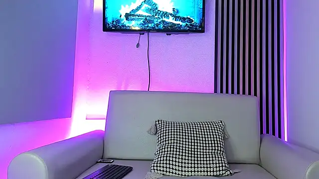 toji luxxer online show from 13, 10, 2025