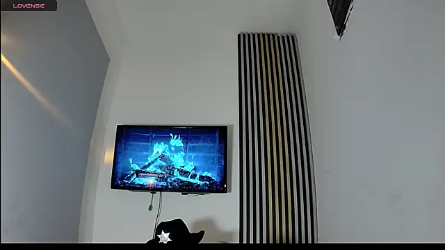 toji luxxer online show from 11, 11, 2025