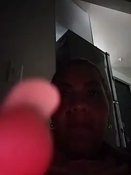 LaraStons online show from 4, 11, 2025