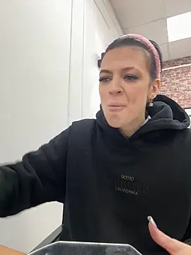 EmmaStarkk online show from 28, 9, 2025