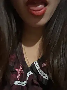 Moon pusy online show from 13, 1, 2026