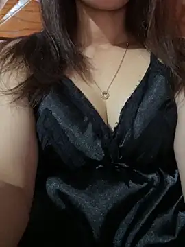 Moon pusy online show from 9, 10, 2025