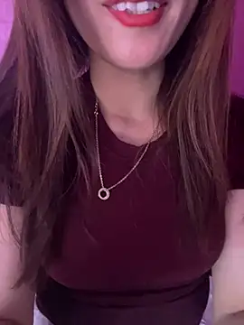 Moon pusy online show from 3, 3, 2026