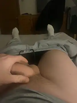 Sammyboy2211 online show from 4, 12, 2025