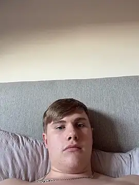 Sammyboy2211 online show from 24, 4, 2026