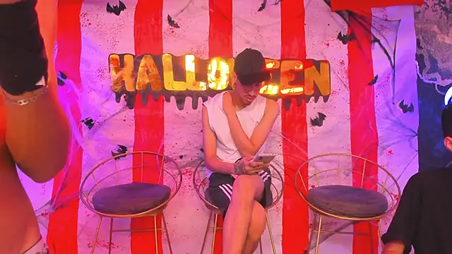 Juicy Creww online show from 15, 10, 2025