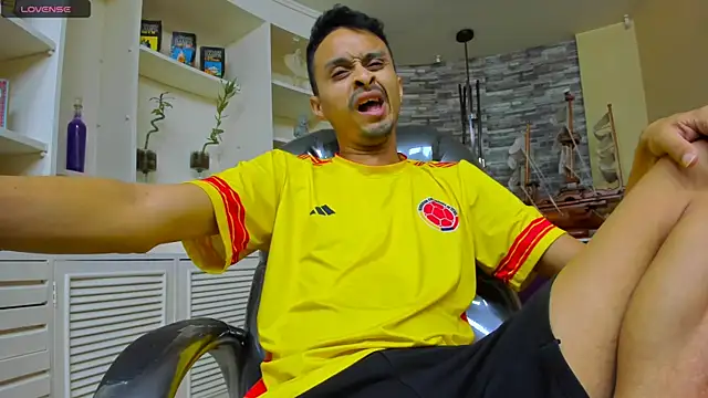 Juicy Creww online show from 11, 10, 2025