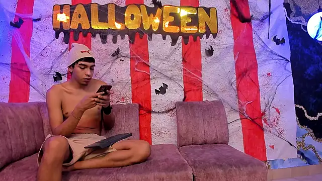 Juicy Creww online show from 31, 10, 2025