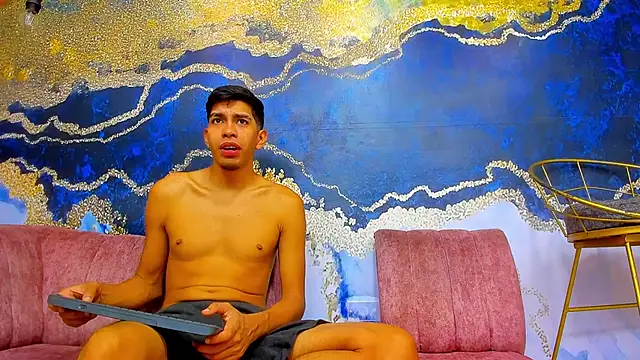 Juicy Creww online show from 11, 11, 2025